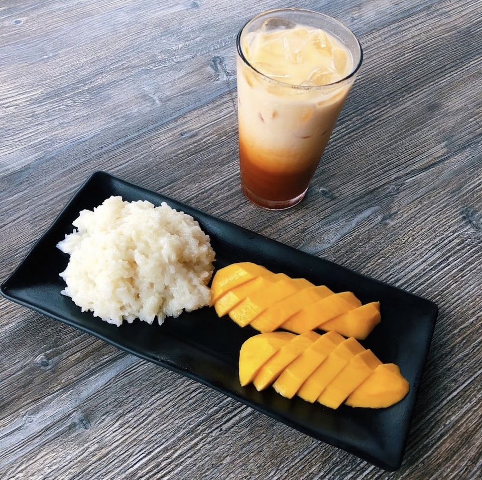 Mango with Sweet Sticky Rice Seasonal