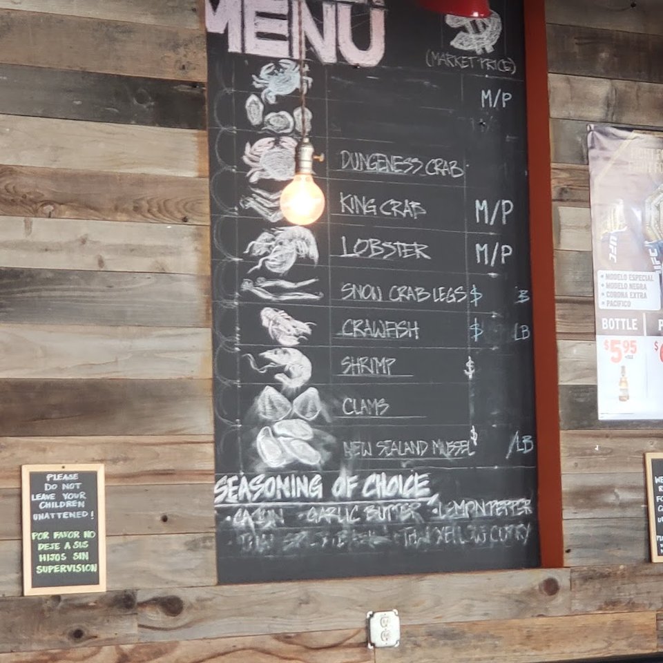 Thai dishes listed beside seafood boil options.
